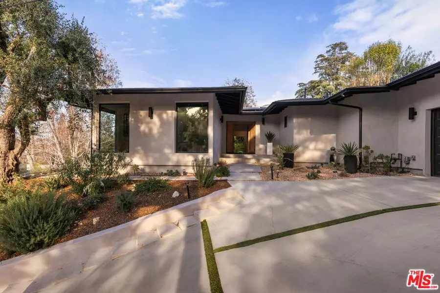 4430 Natoma Avenue, Woodland Hills, CA 91364 - Image #3