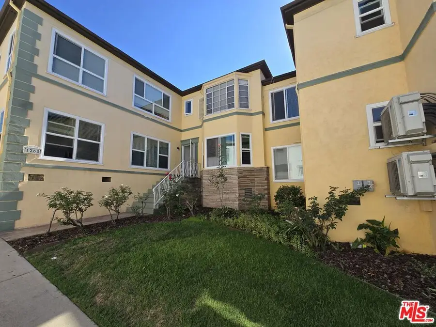 1268 Queen Anne Place, Los Angeles, CA 90019 - Image #2