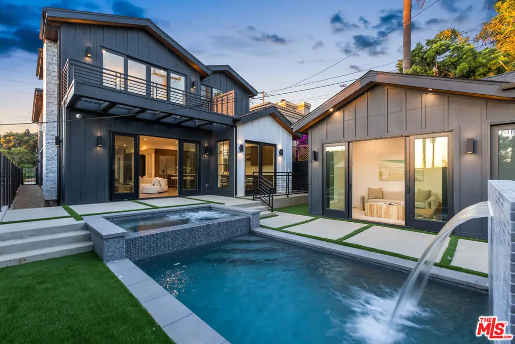 908 Rosecrans Avenue, Manhattan Beach, CA 90266 - Image #1