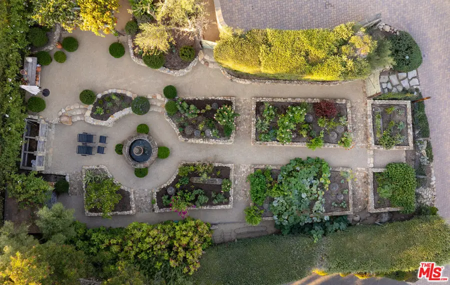 1022 Garcia Road, Santa Barbara, CA 93103 - Image #3