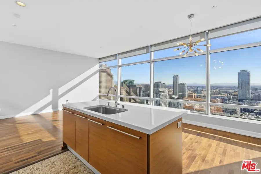 900 W Olympic Boulevard #31C, Los Angeles, CA 90015 - Image #3