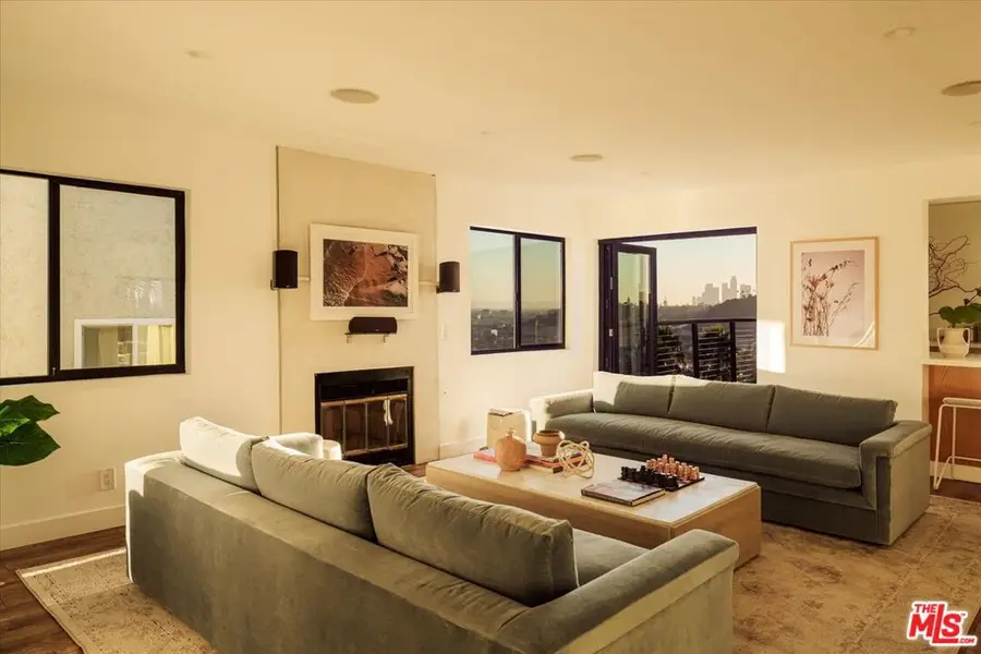 474 Vista Gloriosa Drive, Los Angeles, CA 90065 - Image #2