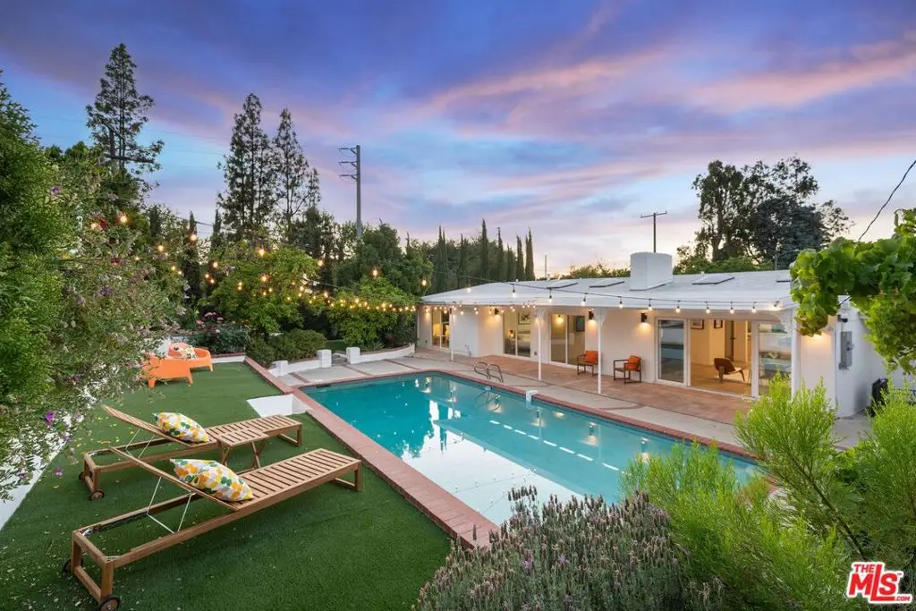 23020 Lita Place, Woodland Hills, CA 91364 - Image #1