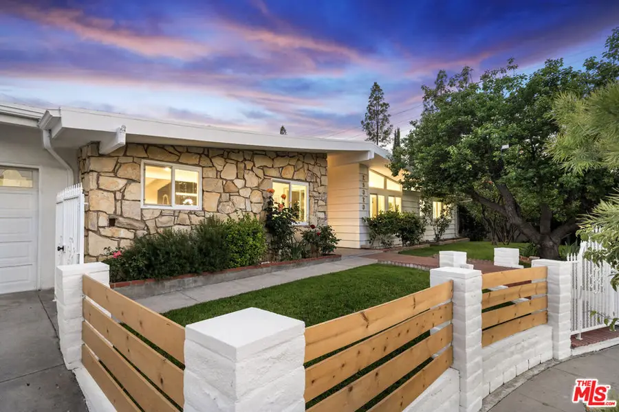 23020 Lita Place, Woodland Hills, CA 91364 - Image #3