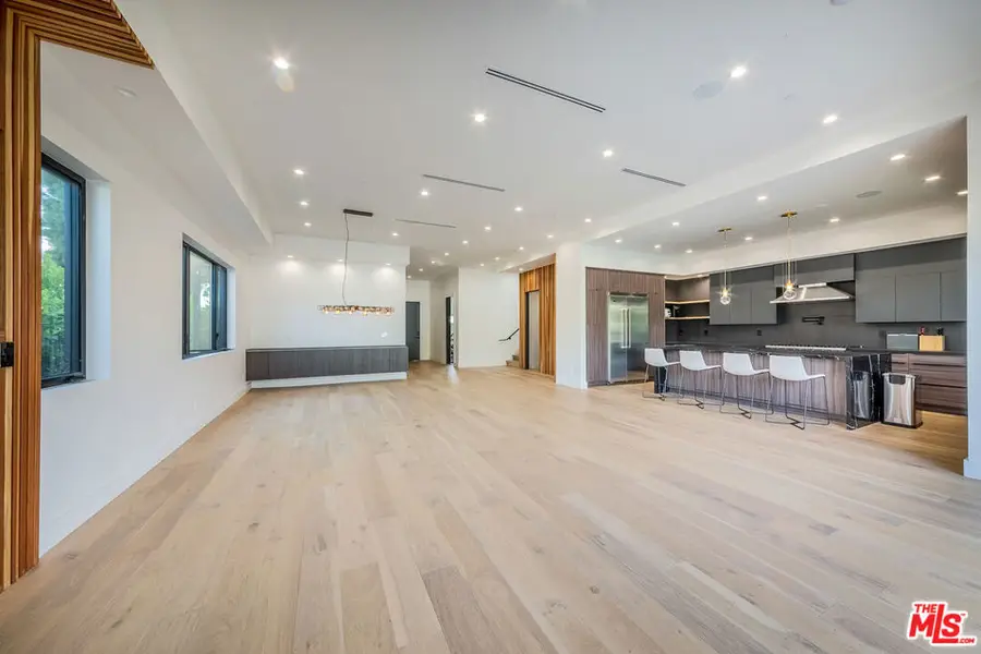 3932 Glencoe Avenue, Venice, CA 90291 - #2