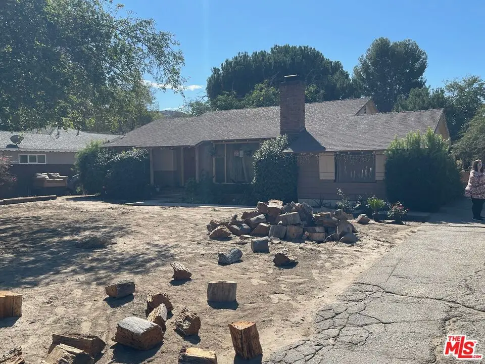 10902 Art Street, Sunland, CA 91040 - Image #1