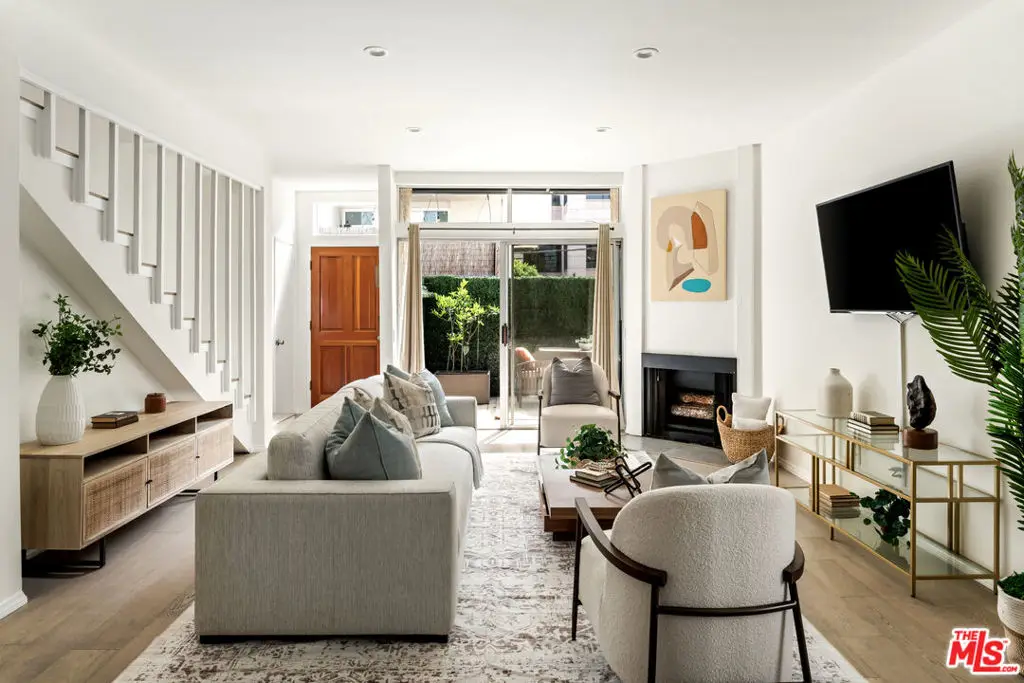 1218 9th Street #8, Santa Monica, CA 90401 - Image #1