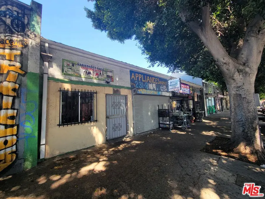 309 W 50th Street, Los Angeles, CA 90037 - Image #3