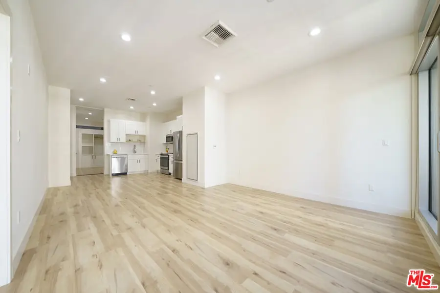 3810 Wilshire Boulevard #804, Los Angeles, CA 90010 - Image #2
