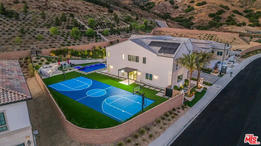 12553 N Ridgeline Road, Porter Ranch, CA 91326 - Image #3