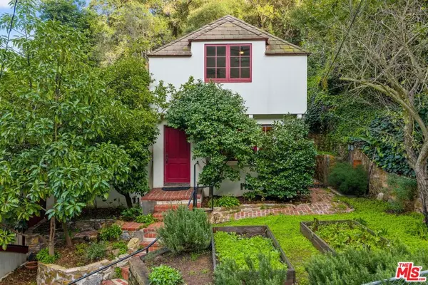 2030 Oakstone Way, Los Angeles, CA 90046