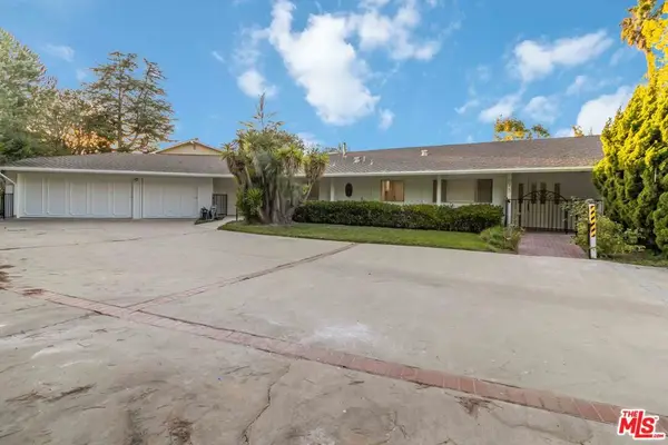 975 Valley Vista Drive, Camarillo, CA 93010