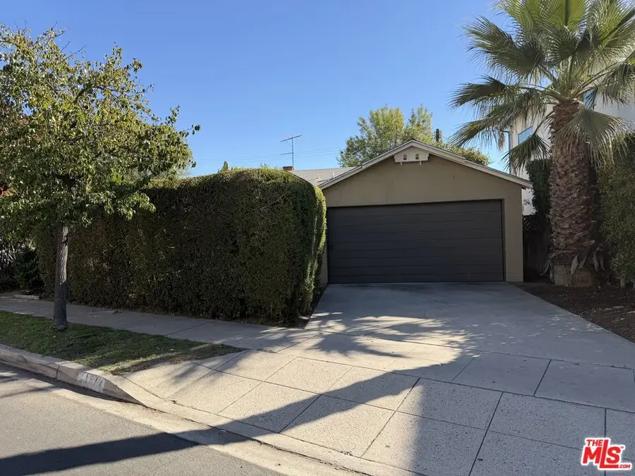 11672 Erwin Street, North Hollywood, CA 91606 - Image #3