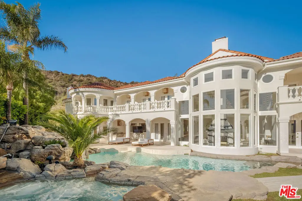 25665 Mulholland Highway, Calabasas, CA 91302 - Image #1