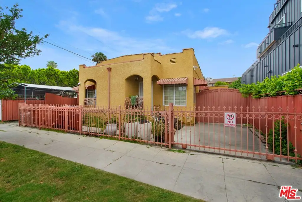 4713 Clinton Street, Los Angeles, CA 90004 - #1