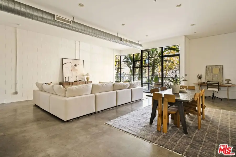 1534 17th Street #102, Santa Monica, CA 90404 - Image #2