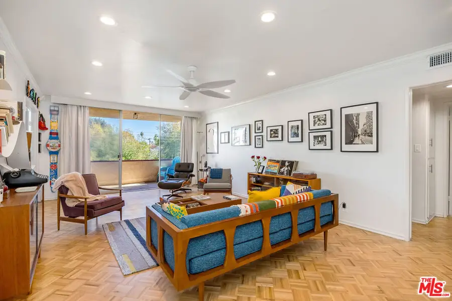 4487 Colbath Avenue #310, Sherman Oaks, CA 91423 - Image #2