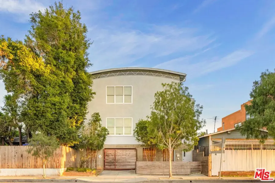 630 Rose Avenue #5, Venice, CA 90291 - Image #2