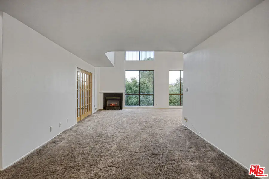 13331 Moorpark Street #352, Sherman Oaks, CA 91423 - Image #2