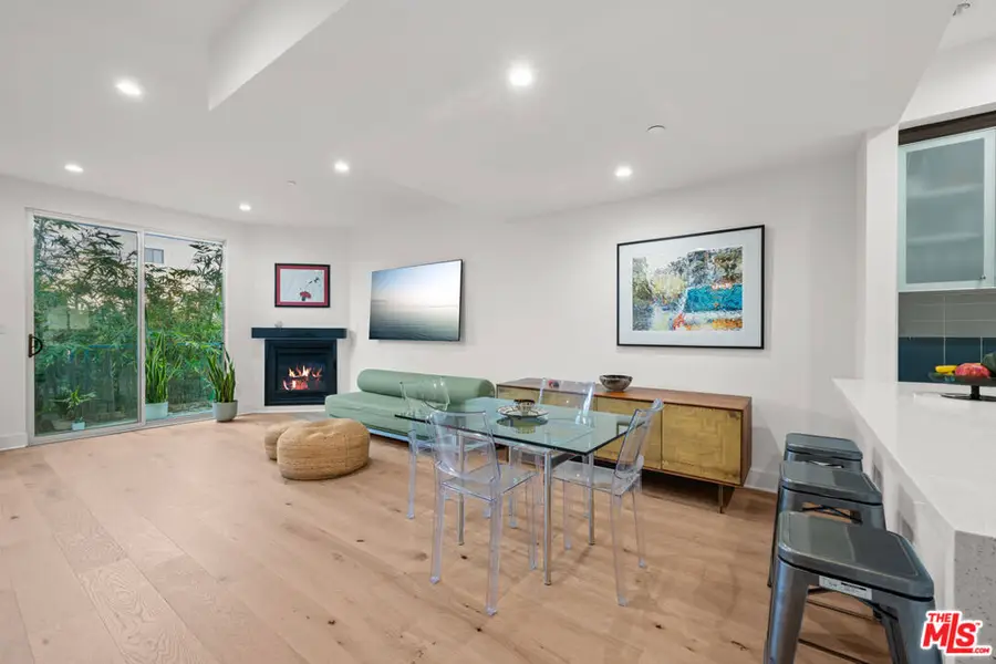 108 S Croft Avenue #102, Los Angeles, CA 90048 - #3