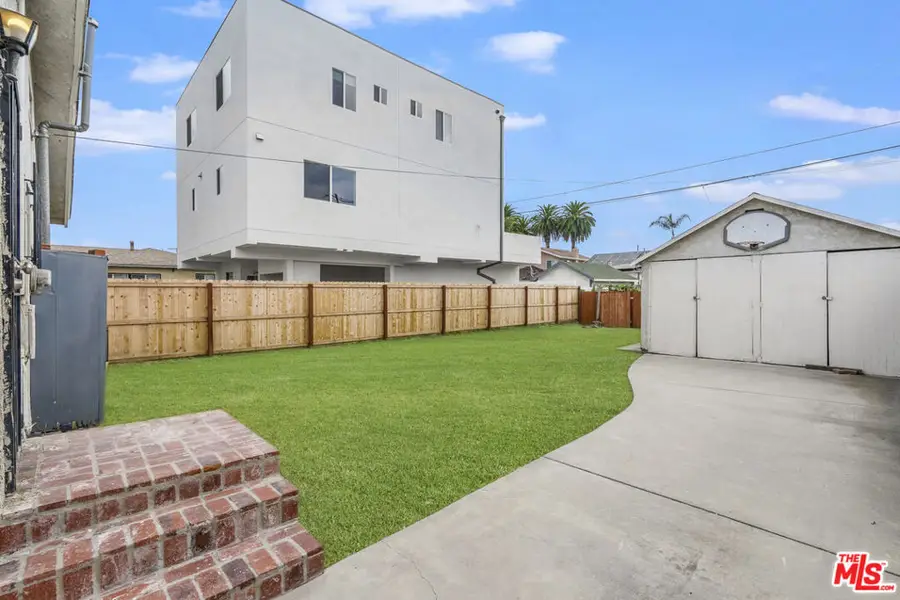 2406 S Cochran Avenue, Los Angeles, CA 90016 - Image #2