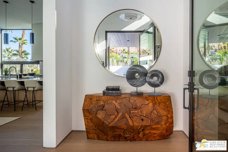 310 W Crestview Drive, Palm Springs, CA 92264 - Image #3