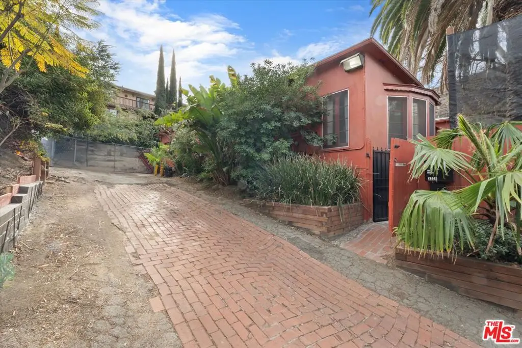 3226 Barham Boulevard, Los Angeles, CA 90068 - Image #1