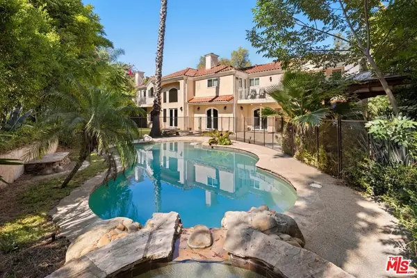 4755 Vanalden Avenue, Tarzana, CA 91356