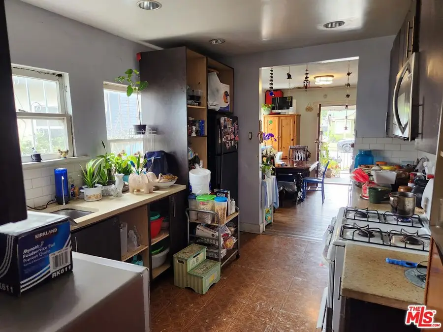 5747 3rd Avenue, Los Angeles, CA 90043 - #3