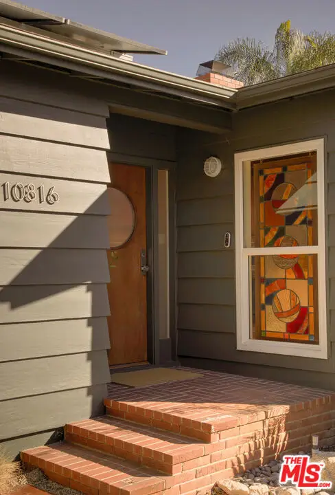 10816 Redmont Avenue, Tujunga, CA 91042 - Image #3