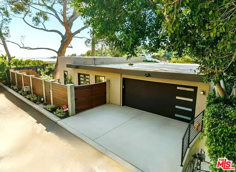6194 Rodgerton Drive, Los Angeles, CA 90068 - Image #2