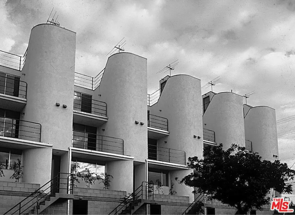 11699 Brookhaven Avenue #2, Los Angeles, CA 90064 - Image #1