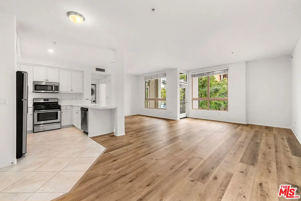 13044 Pacific #207, Playa Vista, CA 90094 - Image #1