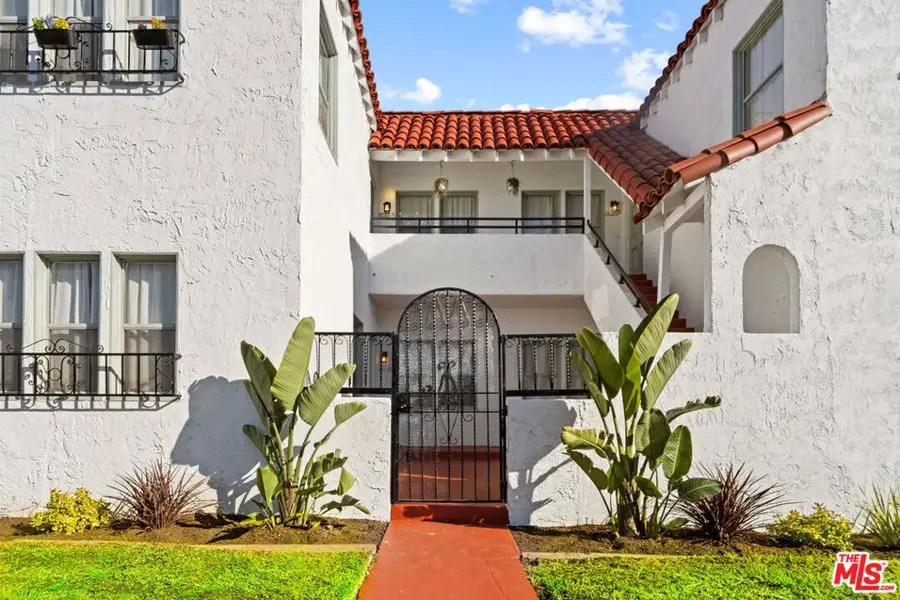 8018 S New Hampshire Avenue, Los Angeles, CA 90044 - Image #2