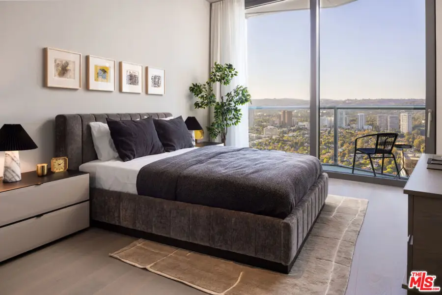 211 W Elm Court #11E, Los Angeles, CA 90067 - #3