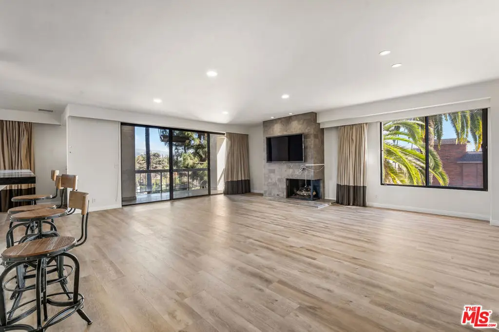 4460 Wilshire Boulevard #406, Los Angeles, CA 90010 - #1