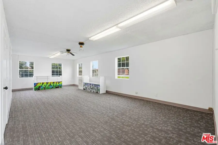 2048 W Florence Avenue, Los Angeles, CA 90047 - #2