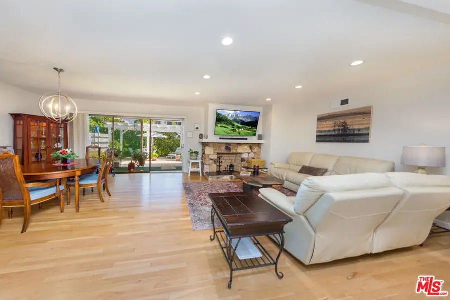 5744 Wilkinson Avenue, Valley Village, CA 91607 - Image #2