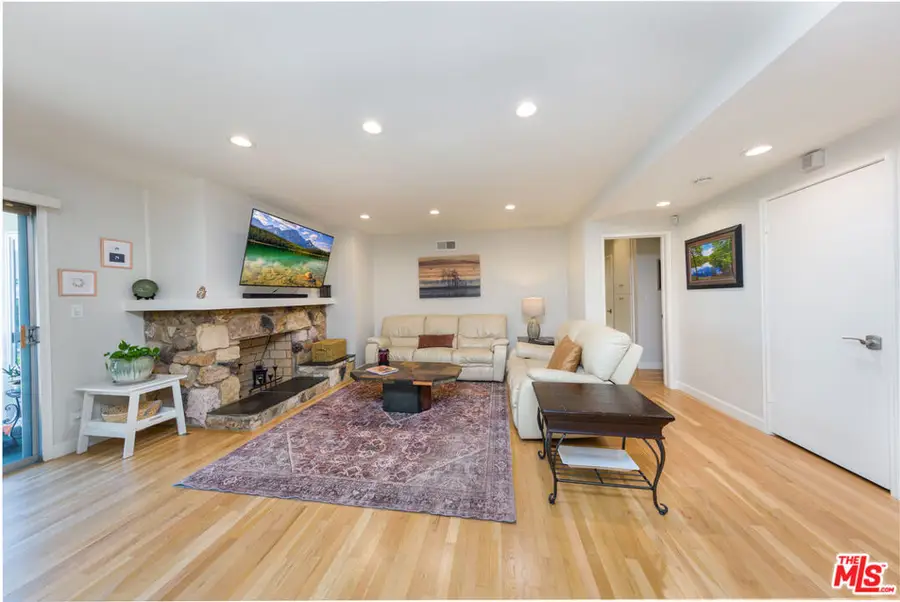 5744 Wilkinson Avenue, Valley Village, CA 91607 - Image #3