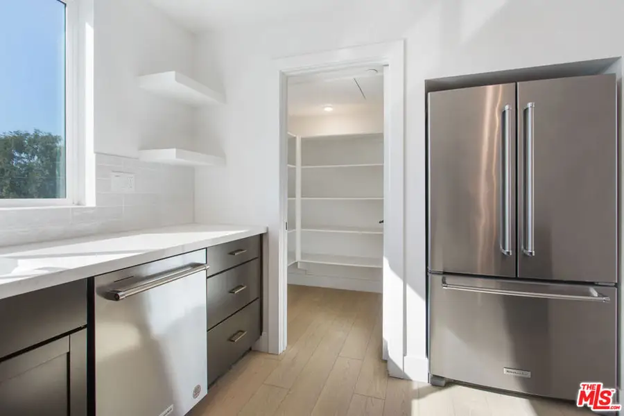 11224 W Lyon Lane, North Hollywood, CA 91606 - Image #2