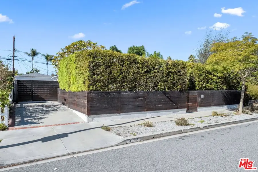 2939 S Oakhurst Avenue, Los Angeles, CA 90034 - Image #3