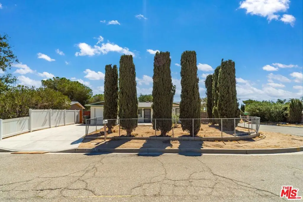 15872 Rexroth Street, Mojave, CA 93501 - Image #1