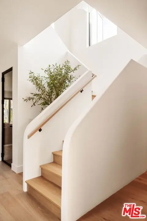 4066 Lyceum Avenue, Los Angeles, CA 90066 - Image #2