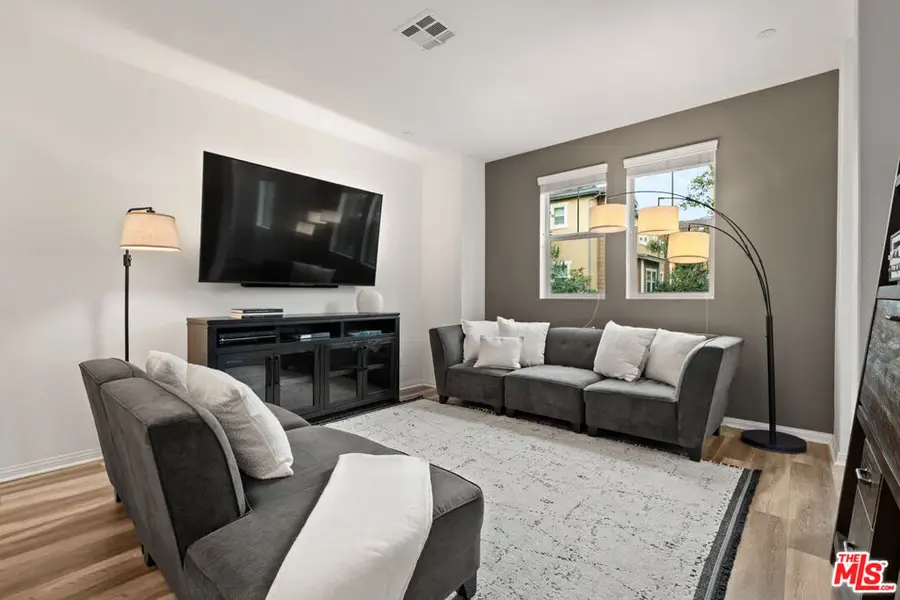 14109 W Birch Lane, Van Nuys, CA 91405 - #2