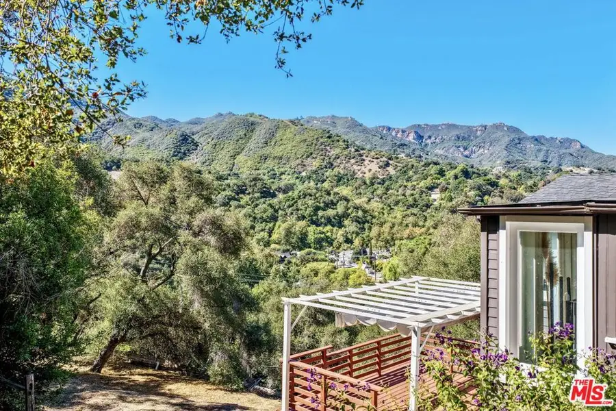 109 Muerdago Road, Topanga, CA 90290 - Image #2