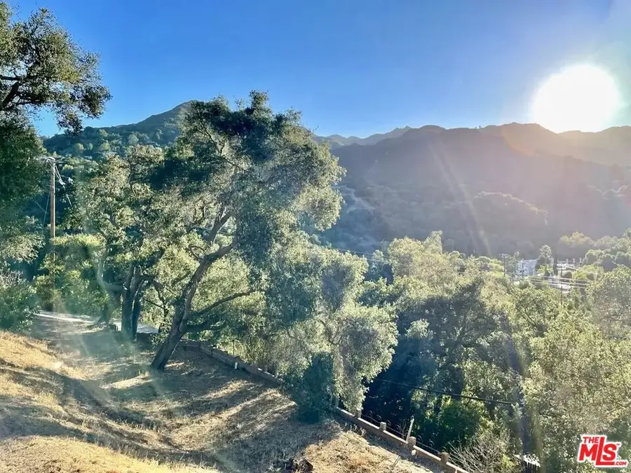 109 Muerdago Road, Topanga, CA 90290 - Image #3