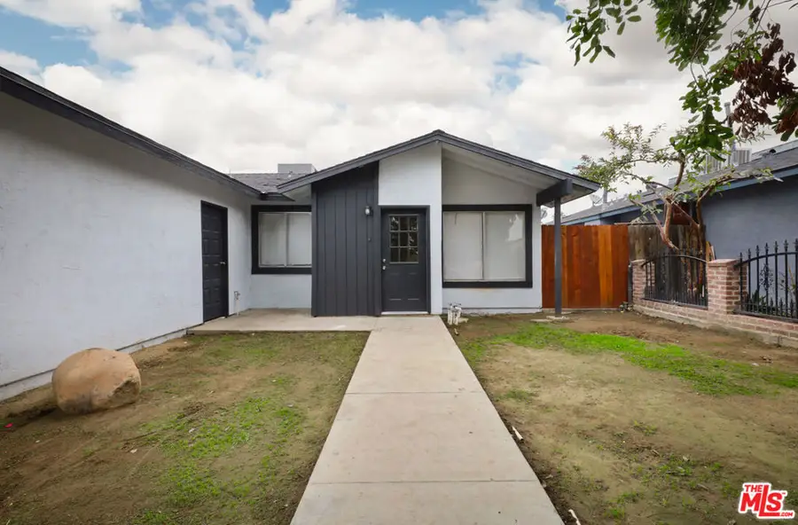 1040 Iris Street, Wasco, CA 93280 - Image #3