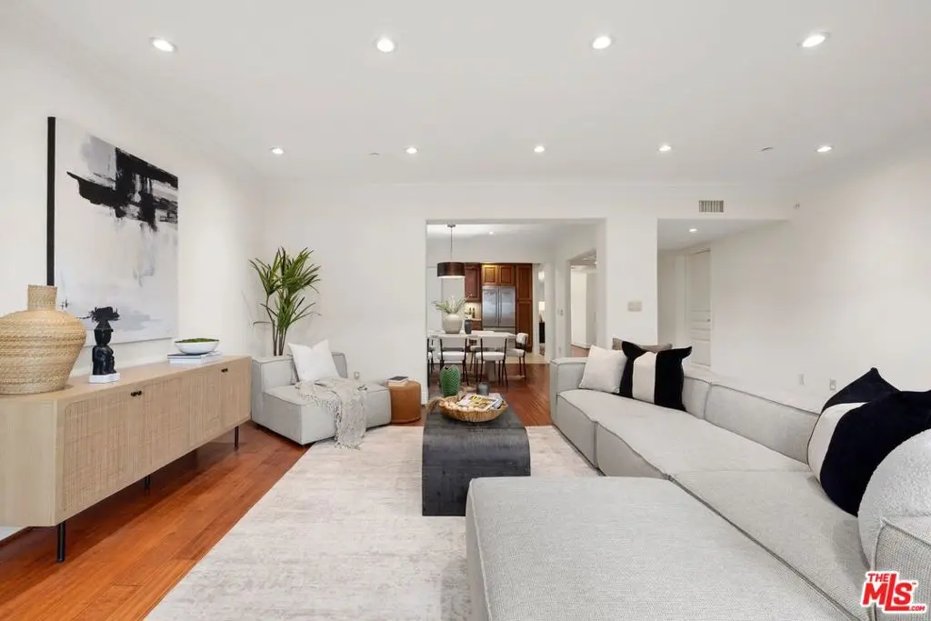 11749 Goshen Avenue #301, Los Angeles, CA 90049 - Image #1