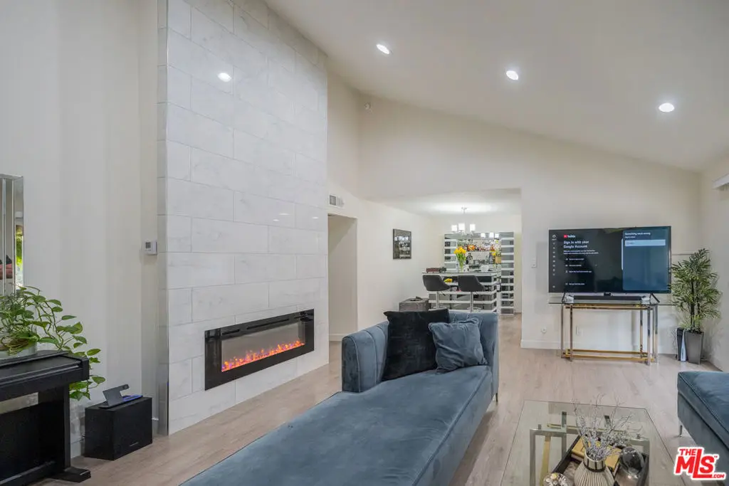 15425 Sherman Way #241, Van Nuys, CA 91406 - Image #1