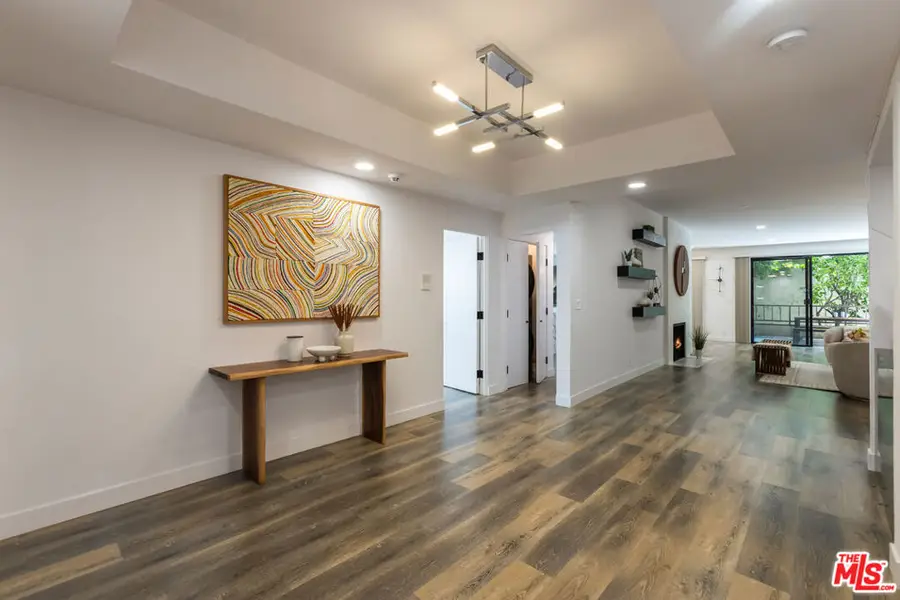 1210 N Kings Road #101, West Hollywood, CA 90069 - Image #2